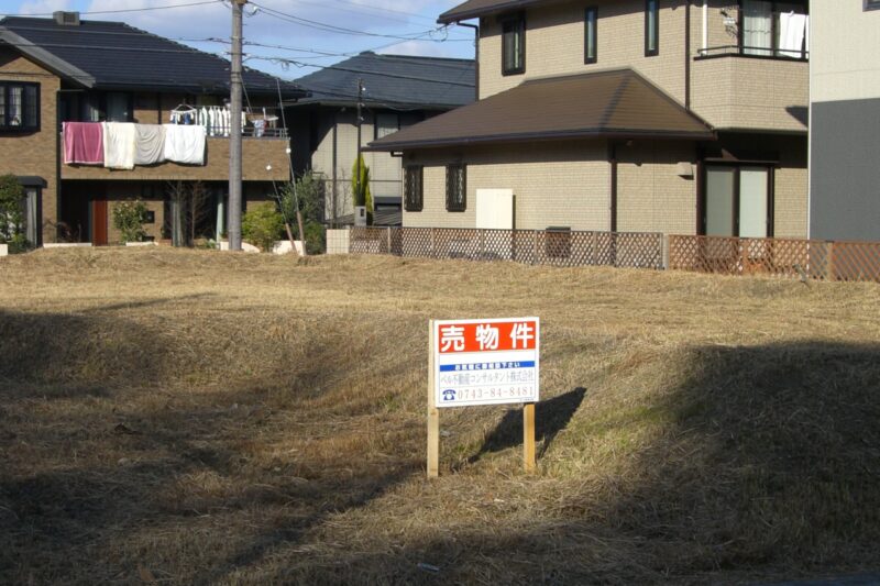 〔木津川市〕81.19坪更地