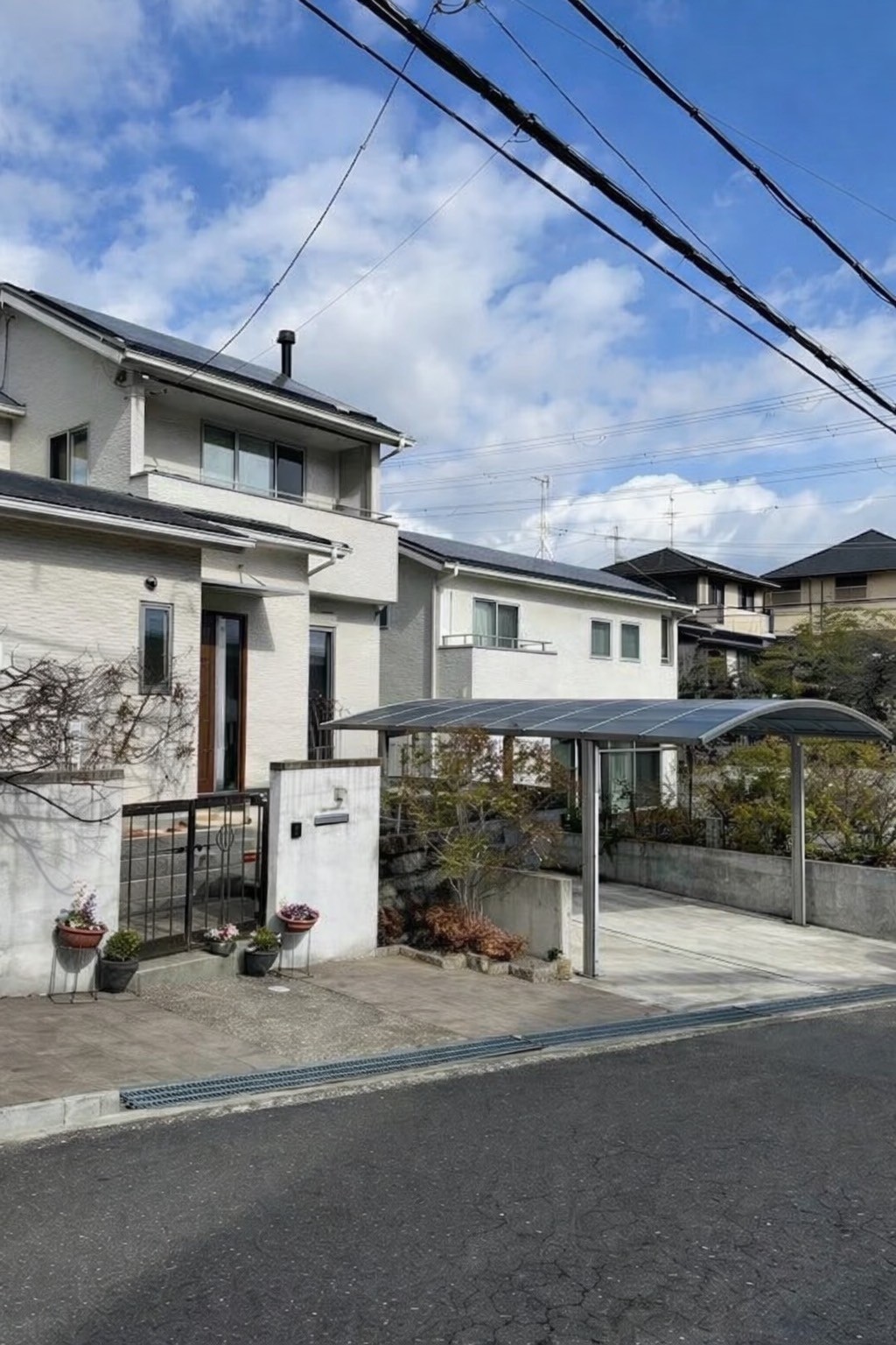 南登美ケ丘　築浅　コートハウス